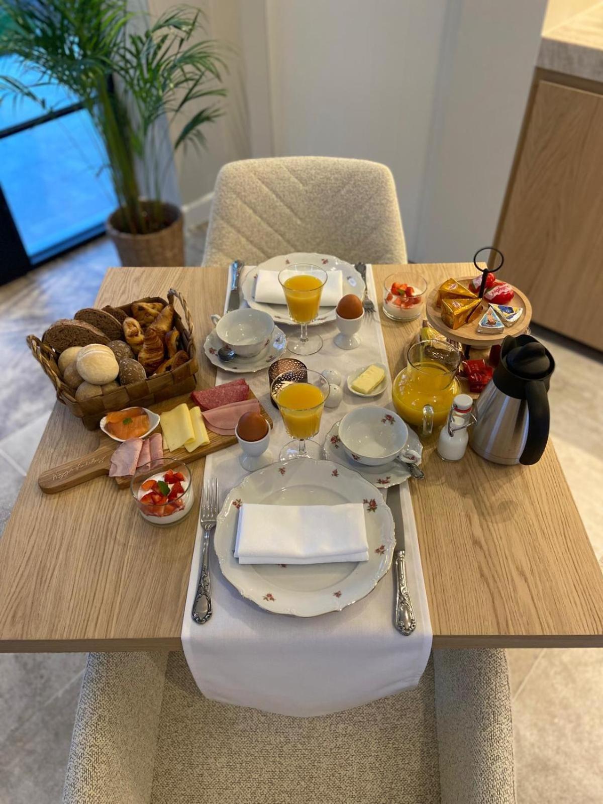 Huyze Vinteling Bed and Breakfast Ieper Buitenkant foto