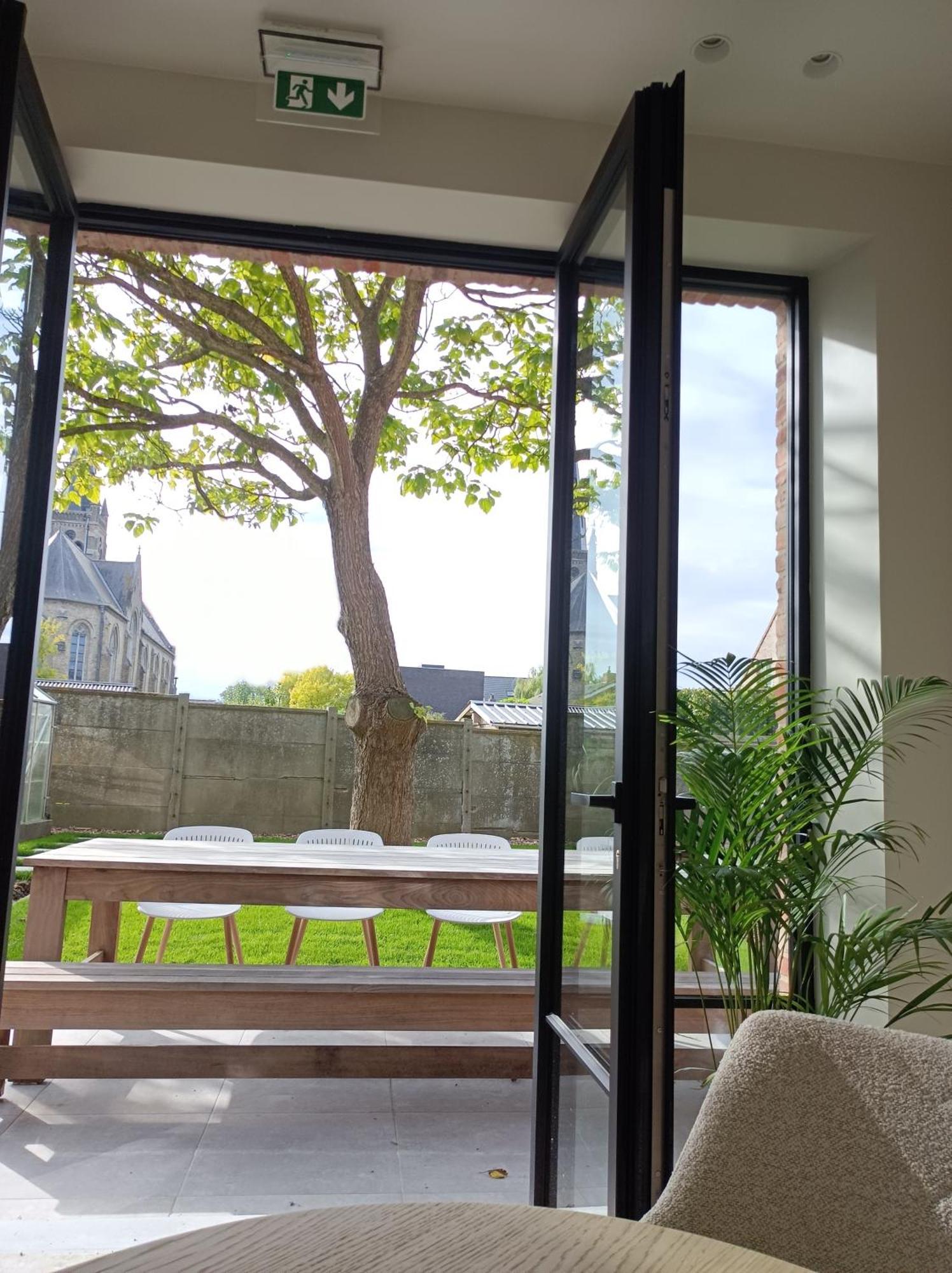 Huyze Vinteling Bed and Breakfast Ieper Buitenkant foto