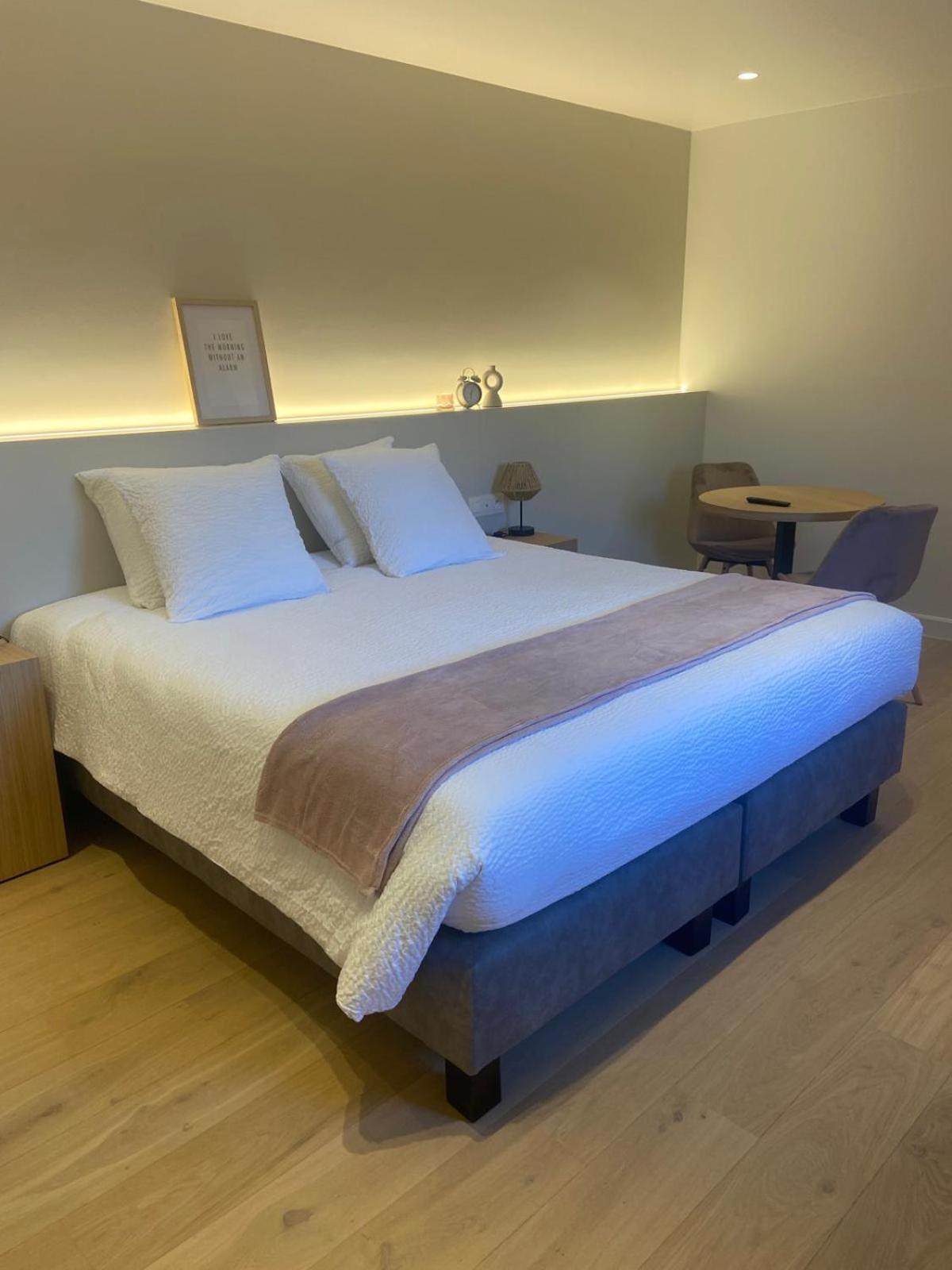 Huyze Vinteling Bed and Breakfast Ieper Buitenkant foto