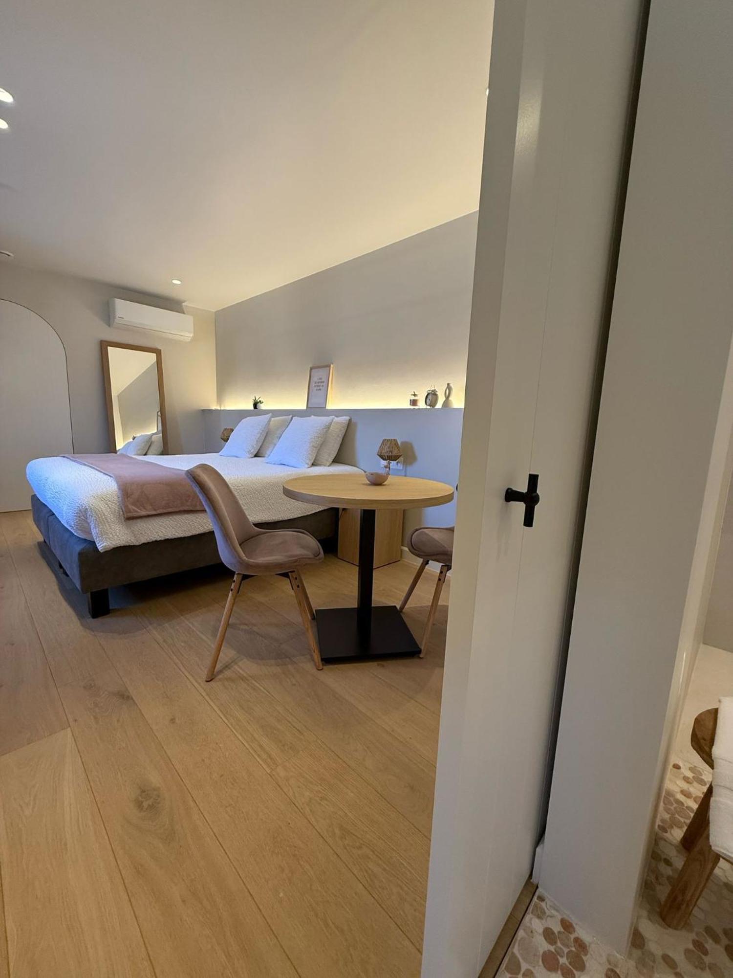 Huyze Vinteling Bed and Breakfast Ieper Buitenkant foto
